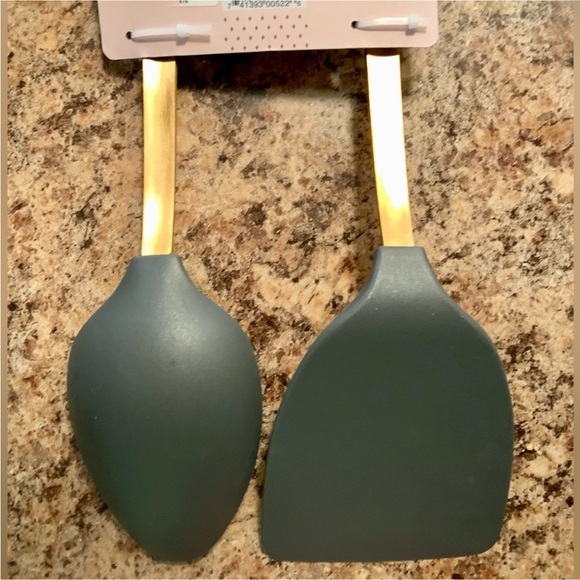 NWT Paris Hilton Pink 9 inch Cake Pan & 2 PIECE TOOL SET - Gold Spoon & Turner - Picture 5 of 16